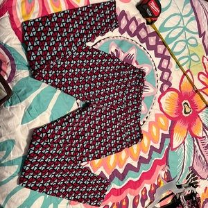 LuLaRoe geometric leggings OS